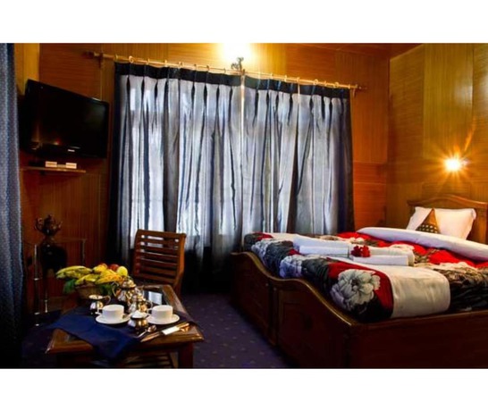 Imagen de la habitación del Hotel Rafica. Foto 12