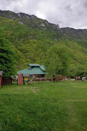 Imagen general del Hotel Rafting Camp Grand Tara. Foto 5