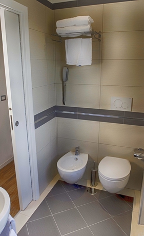 Imagen de la habitación del Hotel Raganelli. Foto 5