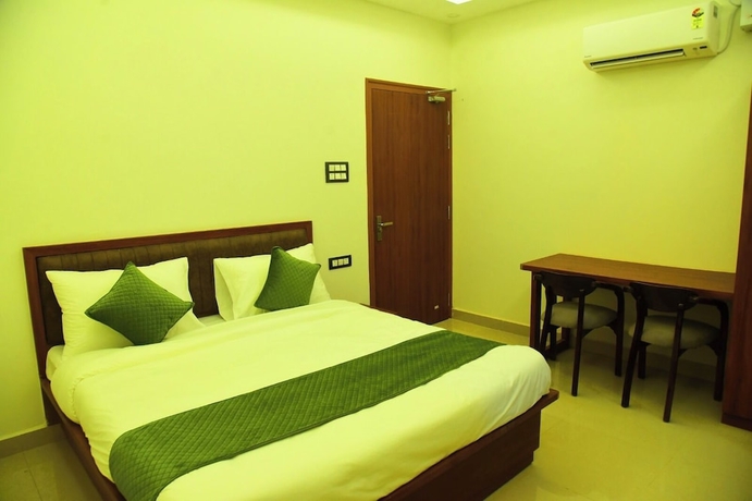Imagen de la habitación del Hotel Raghav Inn. Foto 3