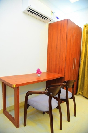 Imagen de la habitación del Hotel Raghav Inn. Foto 4