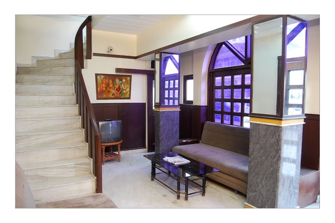 Imagen de los interiores del Hotel Raghav Palace. Foto 13