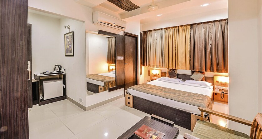 Imagen de la habitación del Hotel Raghu Mahal. Foto 33