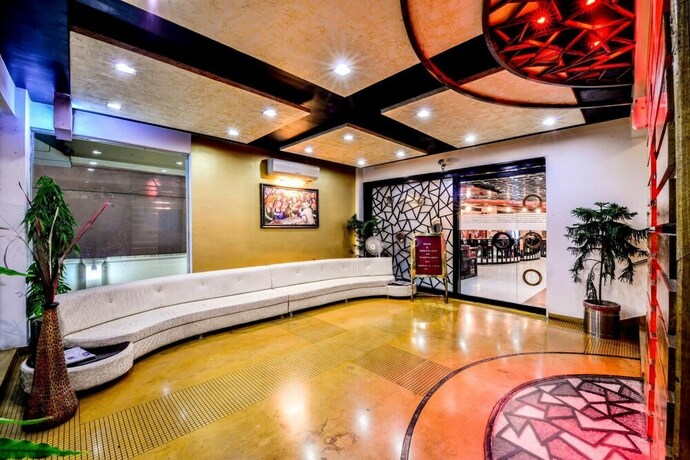 Imagen de los interiores del Hotel Raghu Mahal. Foto 38