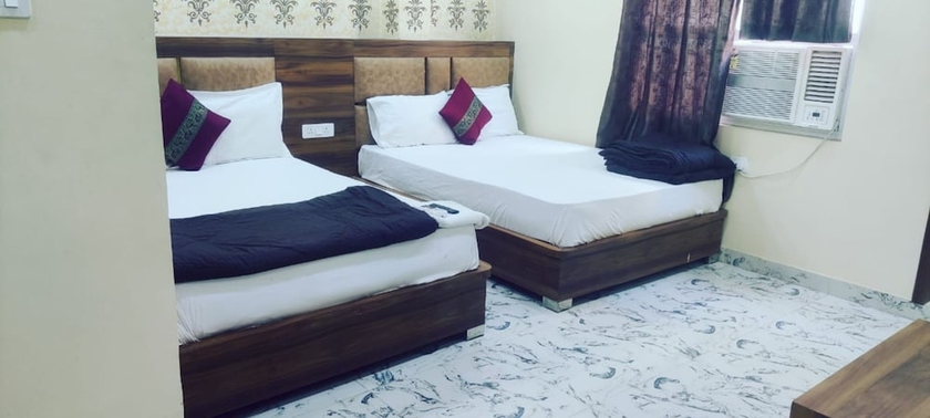 Imagen de la habitación del Hotel Raghubeer Temple. Foto 6
