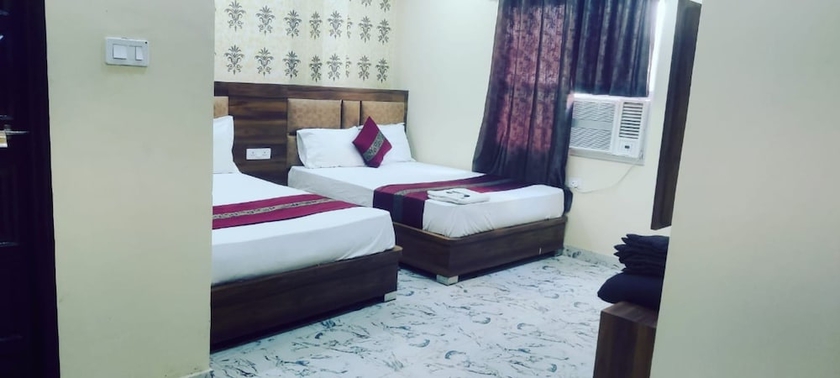 Imagen de la habitación del Hotel Raghubeer Temple. Foto 9