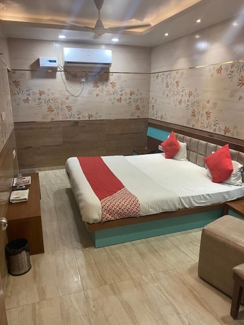 Imagen de la habitación del Hotel Raghupati - Ayodhya. Foto 2