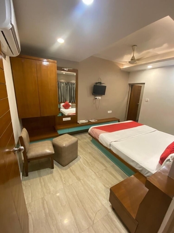 Imagen de la habitación del Hotel Raghupati - Ayodhya. Foto 8