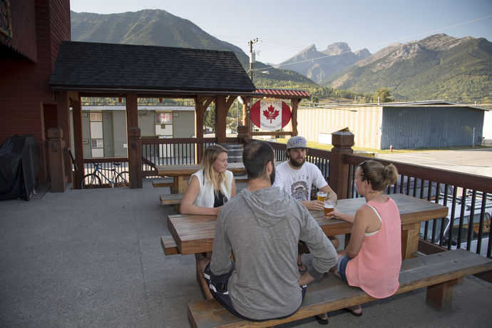 Imagen de los interiores del Hotel Raging Elk Adventure Lodging. Foto 12