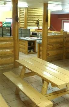 Imagen general del Hotel Raging Elk Adventure Lodging. Foto 2