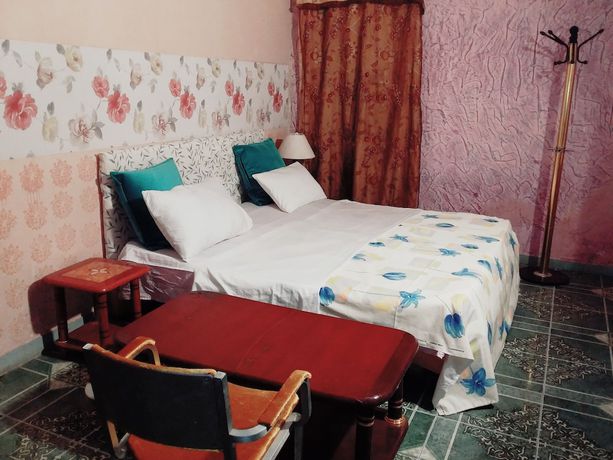 Imagen de la habitación del Hotel Raha. Foto 12