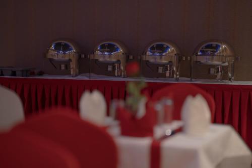 Imagen general del Hotel Raha Grand. Foto 10