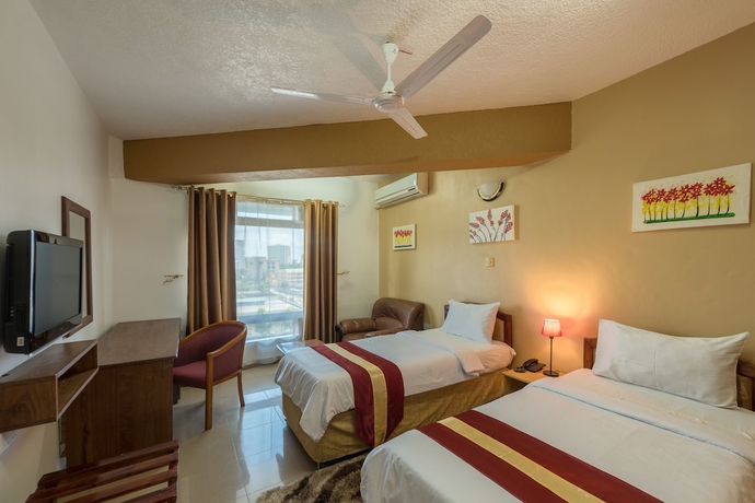 Imagen de la habitación del Hotel Raha Tower. Foto 8