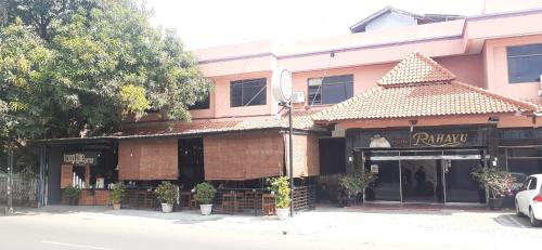 Imagen general del Hotel Rahayu Ciberon. Foto 1