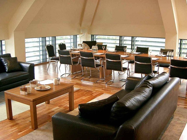 Imagen de los interiores del Hotel Raheen Woods. Foto 10