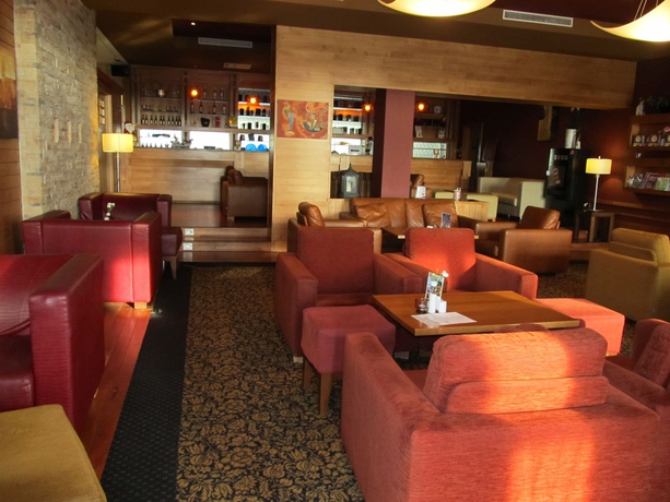 Imagen de los interiores del Hotel Raheen Woods. Foto 11