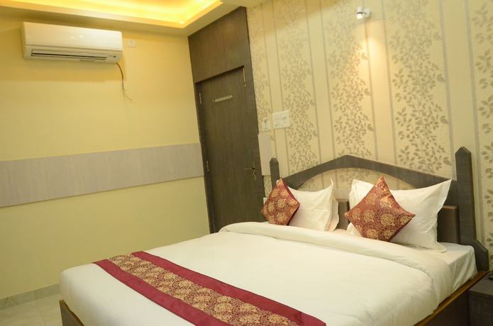 Imagen de la habitación del Hotel Rahil Palace. Foto 6