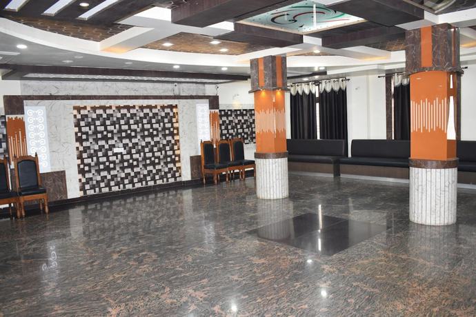 Imagen de los interiores del Hotel Rahil Palace. Foto 19