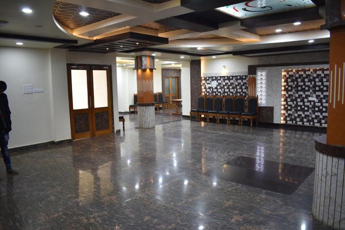 Imagen de los interiores del Hotel Rahil Palace. Foto 20