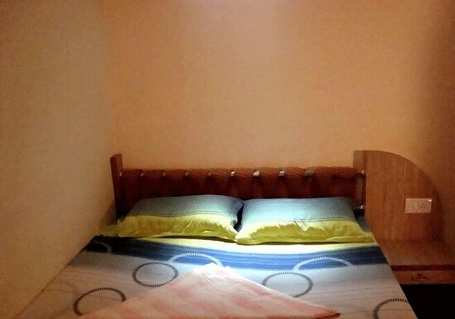 Imagen de la habitación del Hotel Rahul Guest House. Foto 13