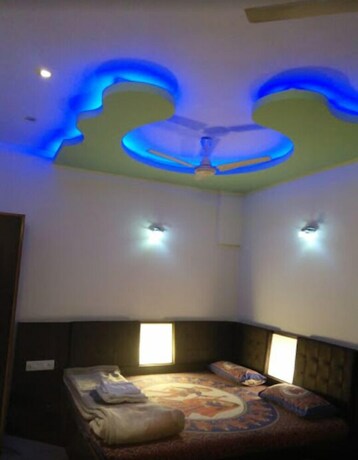 Imagen de la habitación del Hotel Rahul Guest House. Foto 16