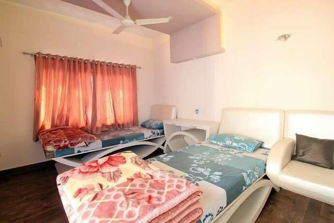 Imagen de la habitación del Hotel Rahul Guest House. Foto 32