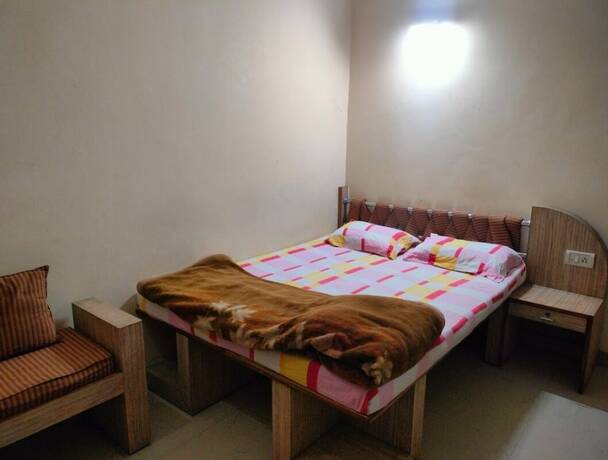 Imagen de la habitación del Hotel Rahul Guest House. Foto 34