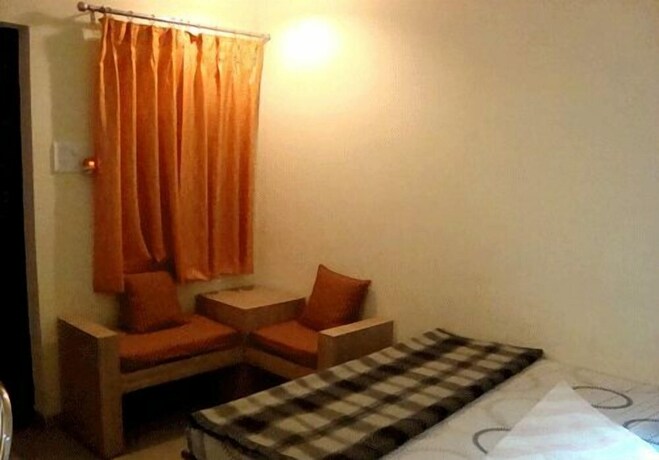 Imagen de la habitación del Hotel Rahul Guest House. Foto 37