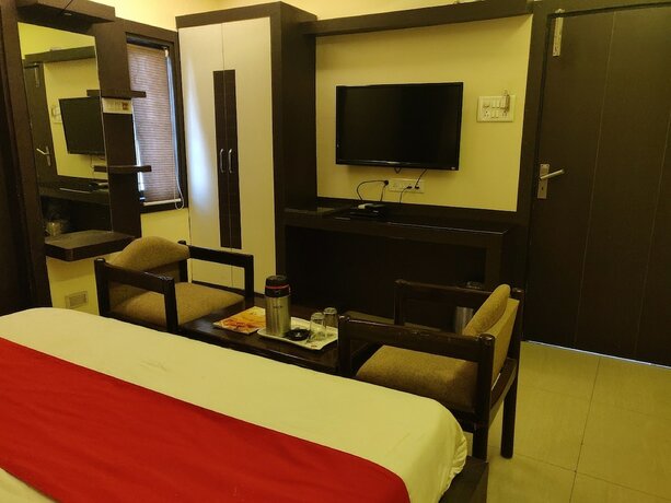 Imagen de la habitación del Hotel Rahul, Jabalpur. Foto 17