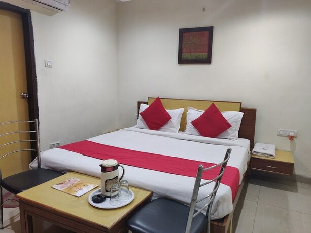 Imagen de la habitación del Hotel Rahul, Jabalpur. Foto 19