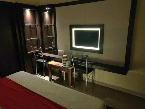 Imagen de la habitación del Hotel Rahul, Jabalpur. Foto 22