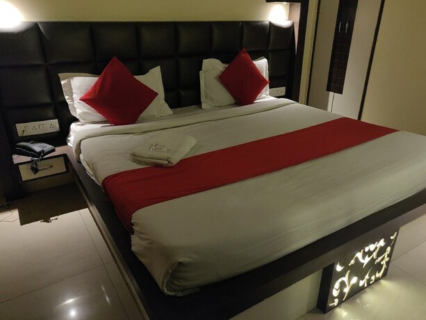 Imagen de la habitación del Hotel Rahul, Jabalpur. Foto 24