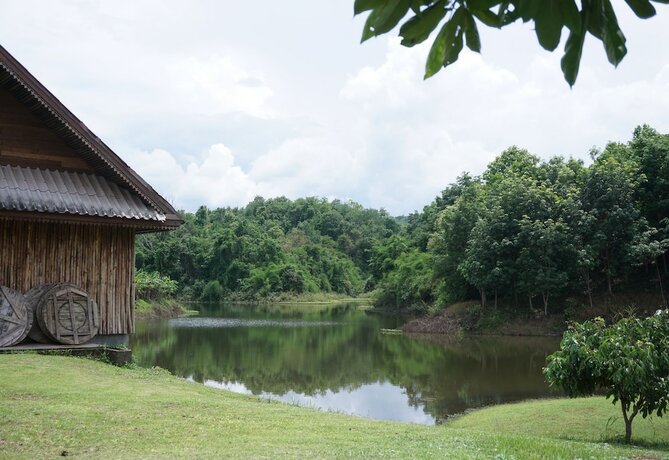 Imagen general del Hotel Rai Juthamas Resort. Foto 11