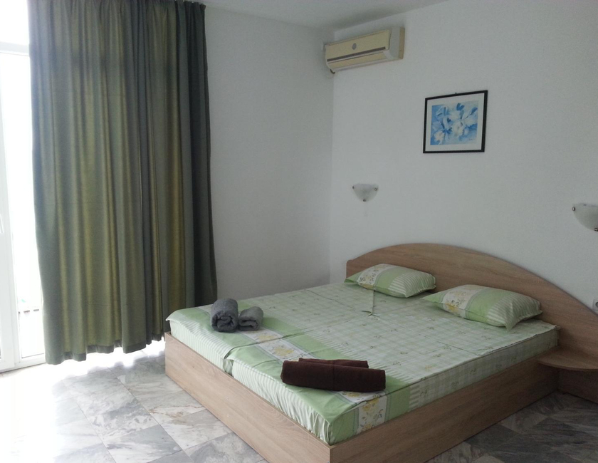 Imagen general del Hotel Rai, kavarna. Foto 4