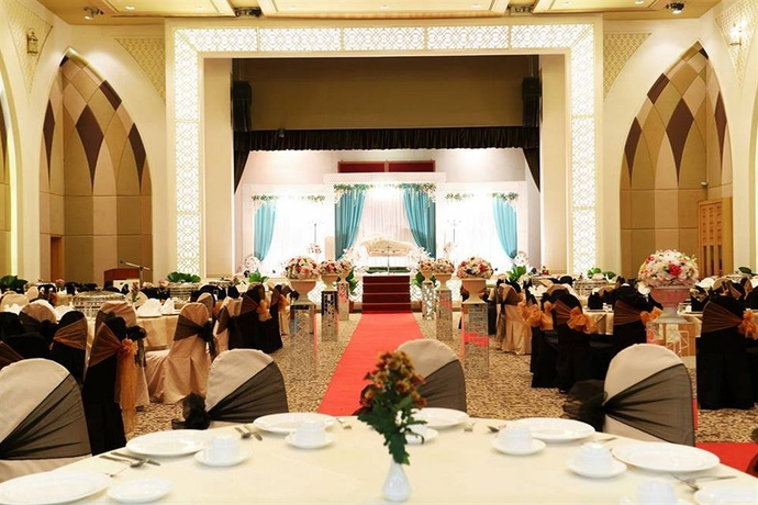 Imagen de los interiores del Hotel Raia Kota Kinabalu. Foto 12