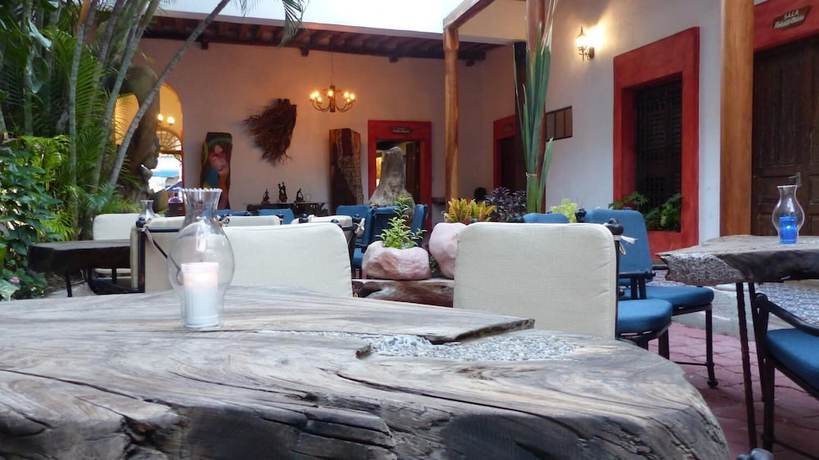 Imagen del bar/restaurante del Hotel Ra&iacute;ces de Mar. Foto 3