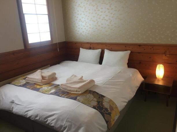 Imagen de la habitación del Hotel Raicho Lodge Madarao. Foto 18