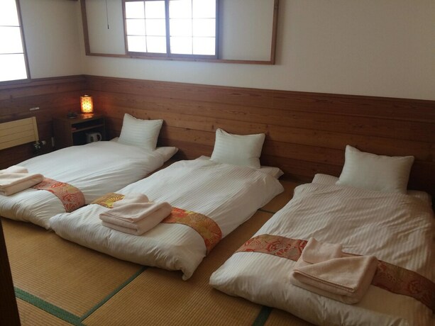 Imagen de la habitación del Hotel Raicho Lodge Madarao. Foto 31