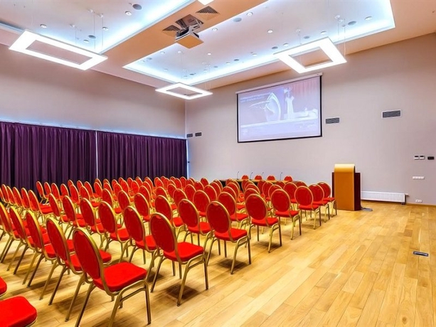 Imagen general del Hotel Raikin Plaza. Foto 1