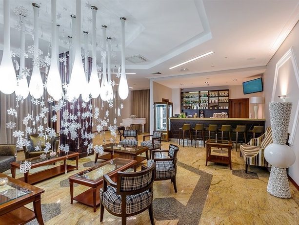 Imagen general del Hotel Raikin Plaza. Foto 3