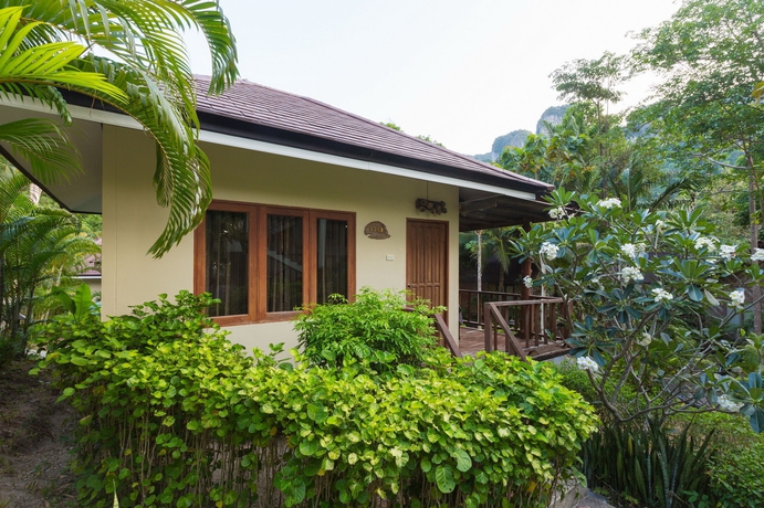 Imagen de los exteriores del Hotel Railay Phutawan Resort. Foto 12