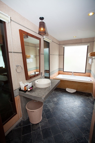 Imagen de la habitación del Hotel Railay Village Resort. Foto 8