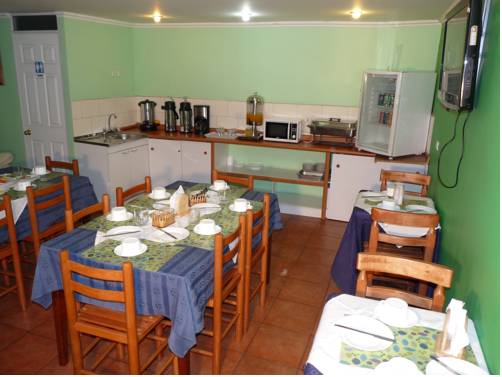 Imagen de la habitación del Hotel Railef. Foto 3