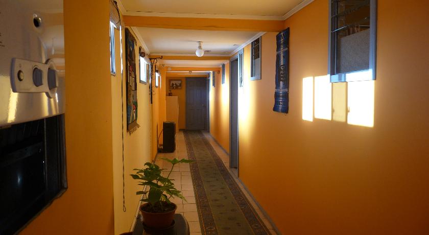 Imagen de la habitación del Hotel Railef. Foto 5