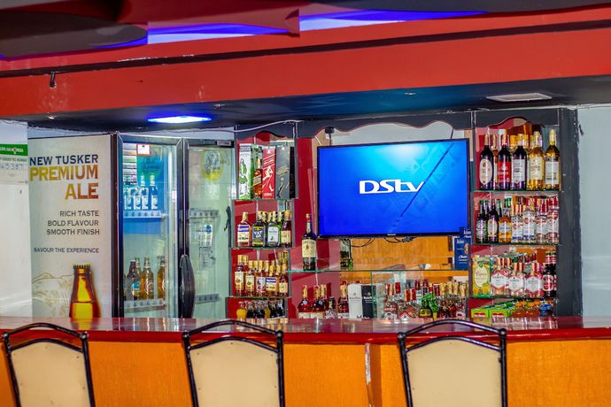 Imagen del bar/restaurante del Hotel Railsend. Foto 6