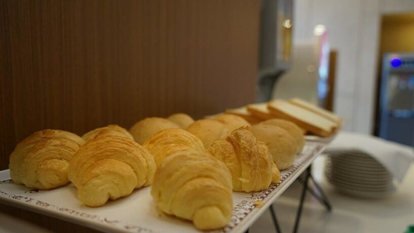 Imagen del bar/restaurante del Hotel Railway Inn, Taitung. Foto 15