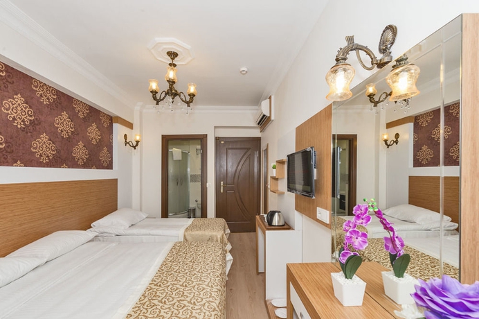 Imagen de la habitación del Hotel Raimond. Foto 10