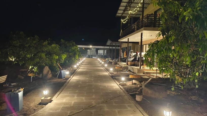 Imagen de los interiores del Hotel Rain Forest Gir Resort. Foto 16