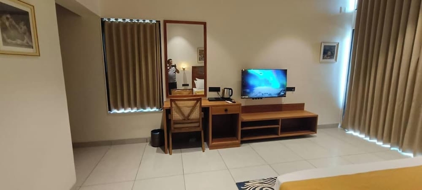 Imagen de la habitación del Hotel Rain Forest Gir Resort. Foto 13
