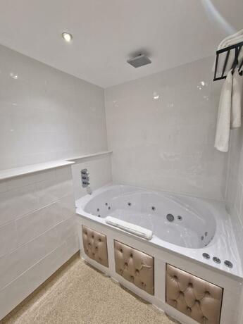 Imagen general del Hotel RainHill Hall. Foto 1